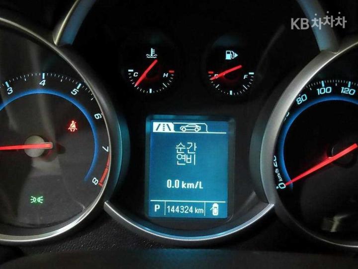 Chevrolet Cruze 1.8 LT Base Type 10