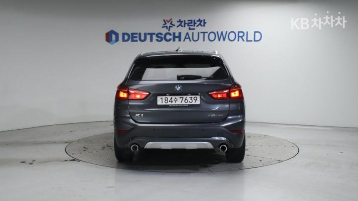 BMW X1 F48 xDrive 20i xLine SE 5