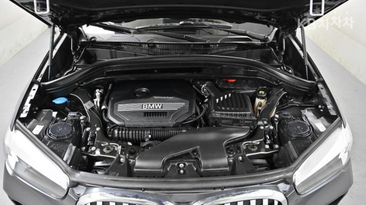 BMW X1 F48 xDrive 20i xLine SE 7