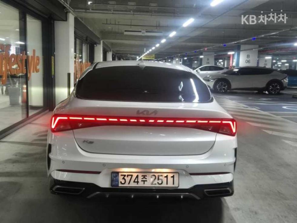 2022 - kia k5
