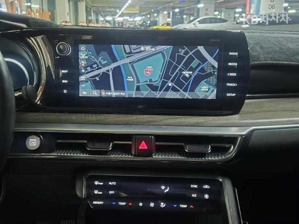 2022 - kia k5