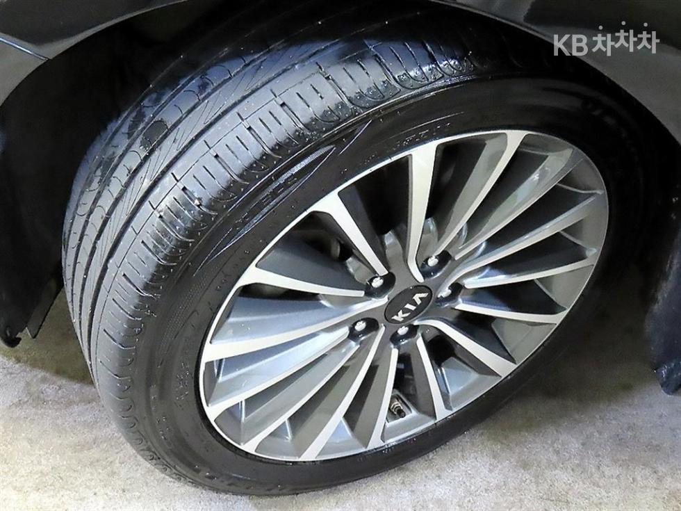 2018 - kia k7