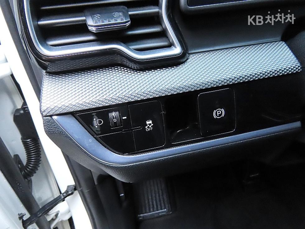 2023 - kia sportage