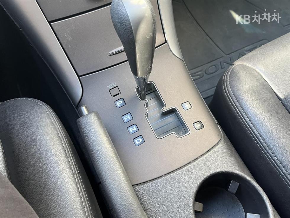 Hyundai Sonata — miniaturë 17