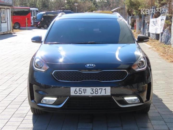 Kia Niro 1.6 Noblesse 2