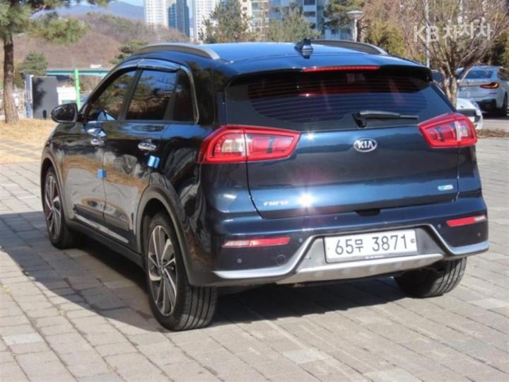 Kia Niro 1.6 Noblesse 5