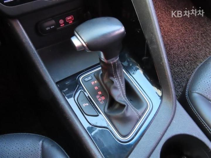 Kia Niro 1.6 Noblesse 7