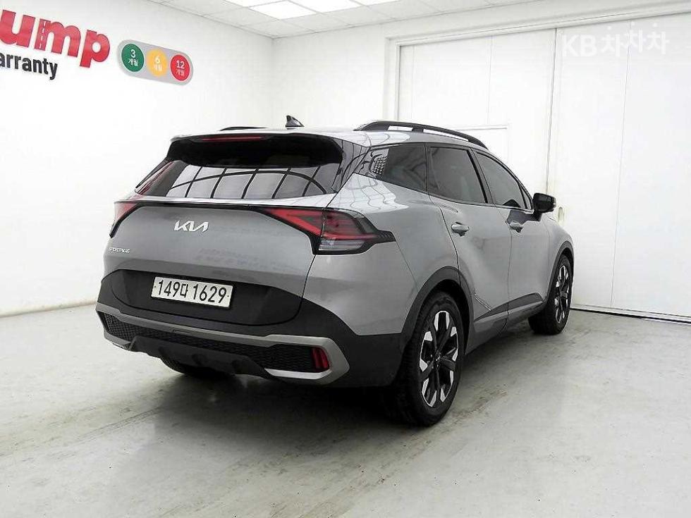 2022 - kia sportage