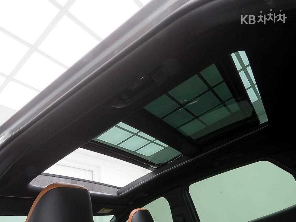 2022 - kia sportage