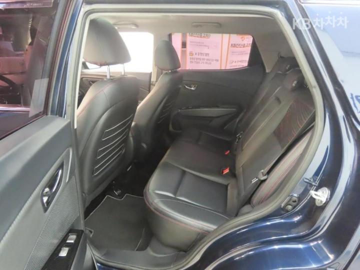 KG Mobility (Ssangyong) Tivoli Air 2WD IX 7