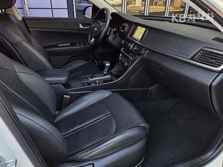 Kia K5 2.0 LPI SX Prestige 9