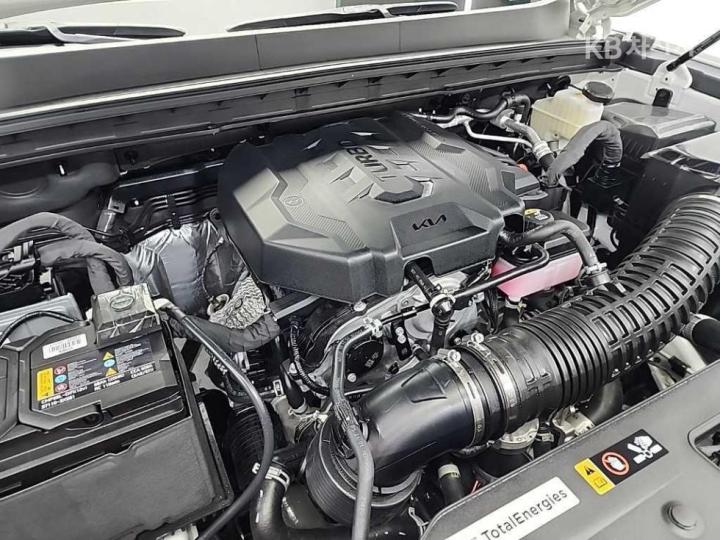 Kia Tasman G2.5 T-GDI 4WD Extreme 6