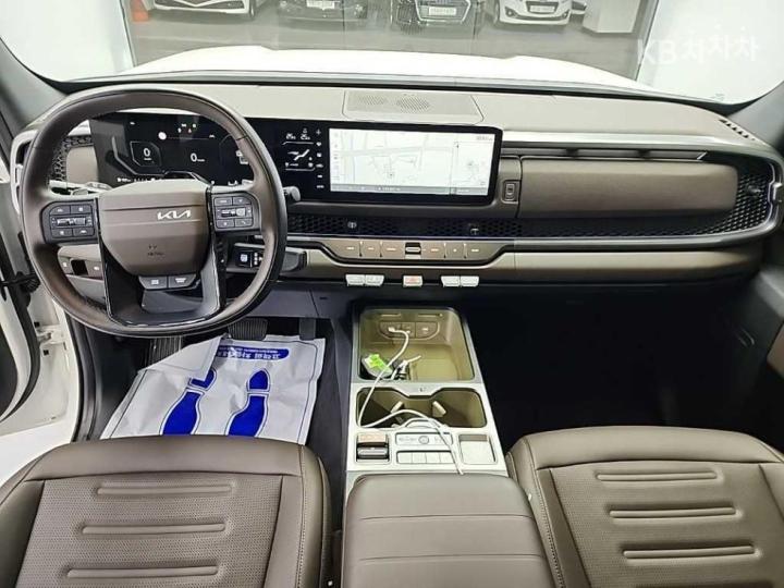 Kia Tasman G2.5 T-GDI 4WD Extreme 8