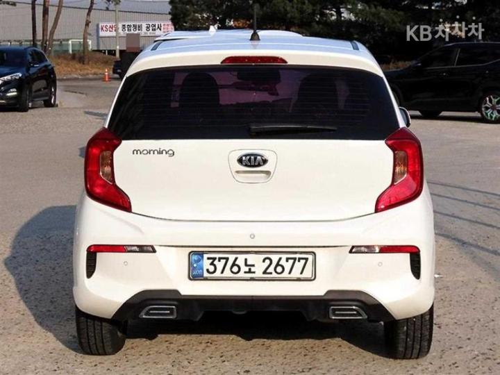 Kia Morning Urban JA 1.0 Gasoline Signature 5