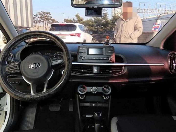 Kia Morning Urban JA 1.0 Gasoline Signature 8