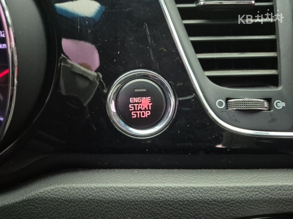 2016 - kia carnival