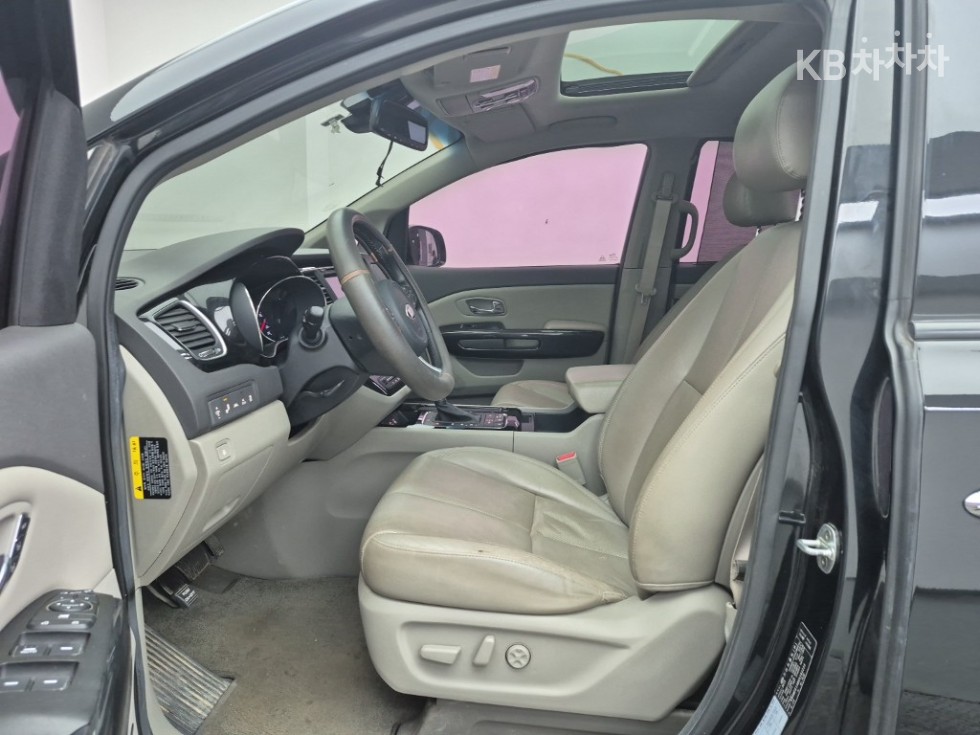 2016 - kia carnival