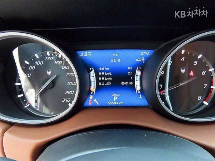 Maserati Levante 3.0 AWD Sport 10