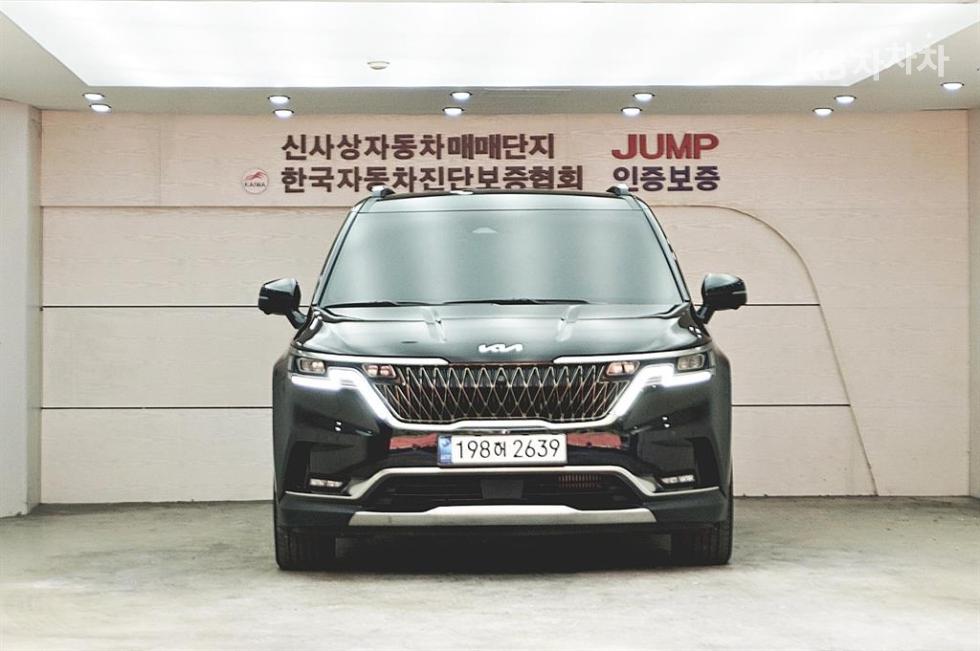 2023 - kia carnival