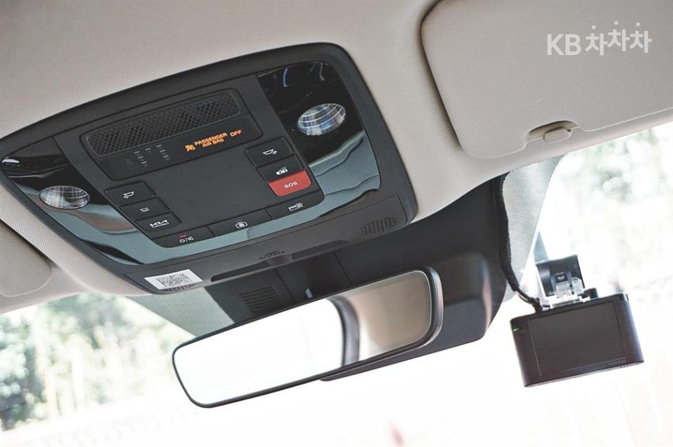 2023 - kia carnival