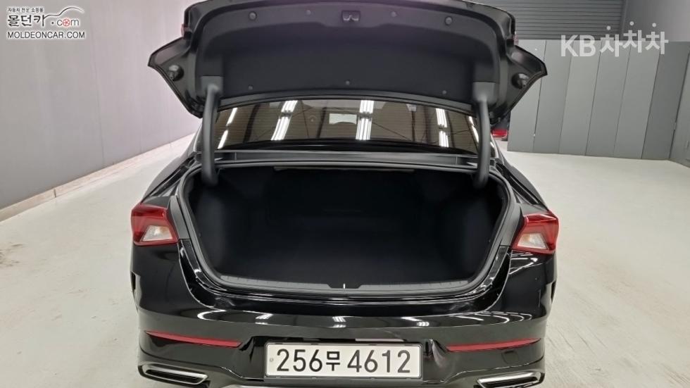 2021 - kia k5