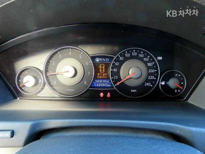 Kia Opirus Premium GH270 Special 10