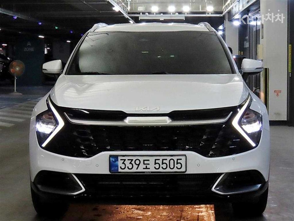 2023 - kia sportage