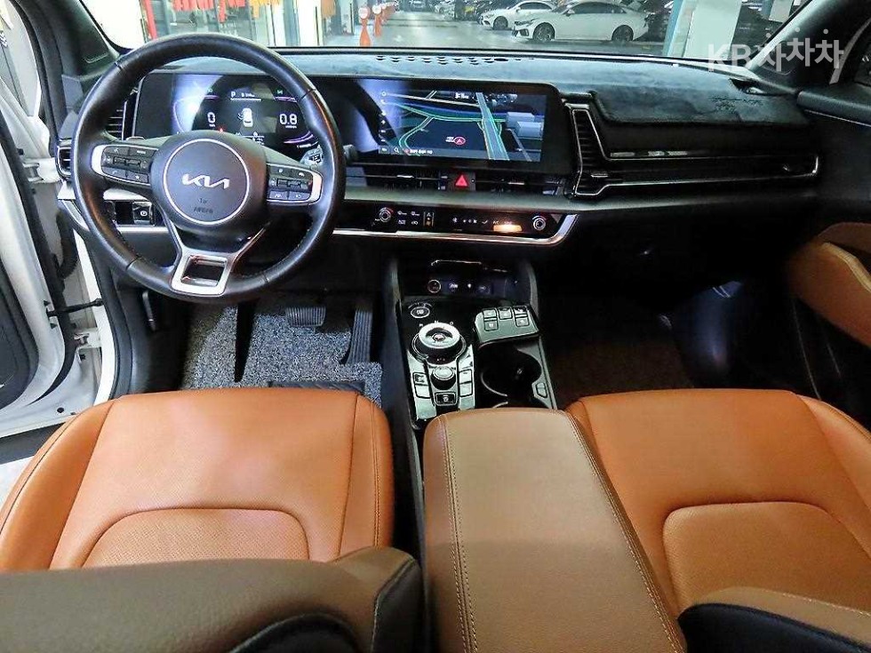 2023 - kia sportage