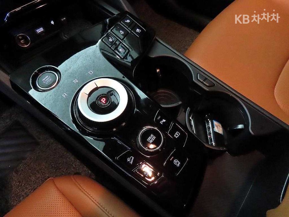 2023 - kia sportage