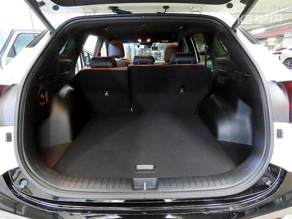 2023 - kia sportage