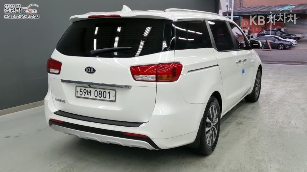 2017 - kia carnival