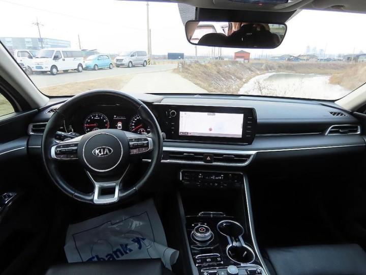 Kia K5 2.0 LPI Trendy 10
