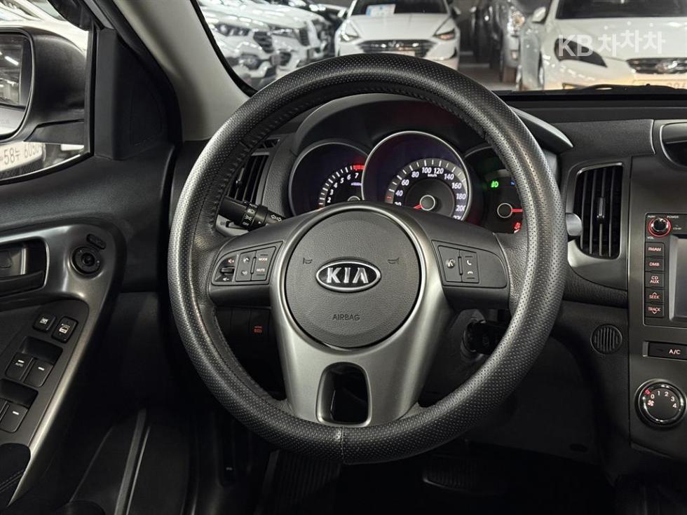2012 - kia forte