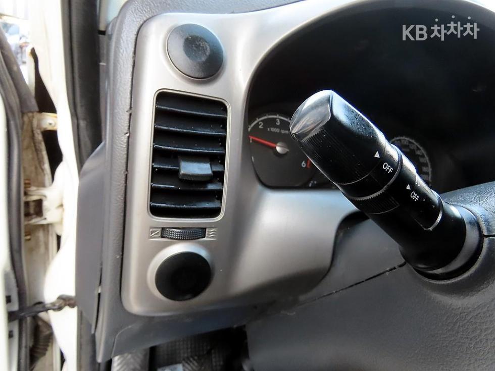 2013 - kia bongo iii