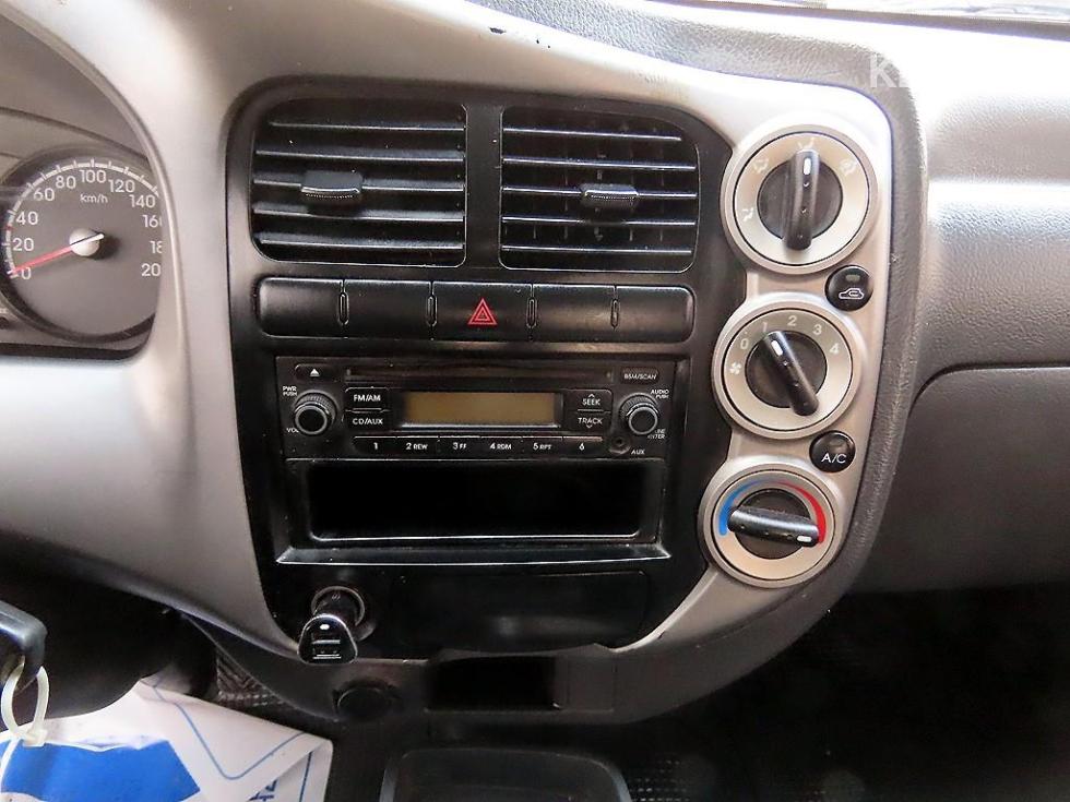 2013 - kia bongo iii