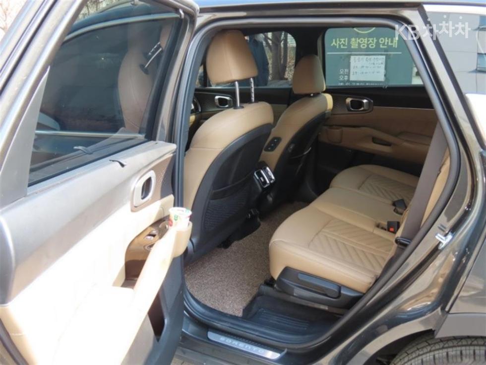 2025 - kia sorento