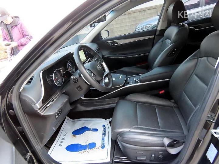 Hyundai Grandeur 2.5 Exclusive 6