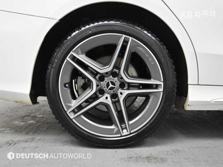 Mercedes-Benz C-Class C220 d 4Matic W205 6