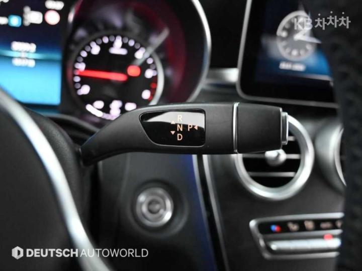 Mercedes-Benz C-Class C220 d 4Matic W205 10