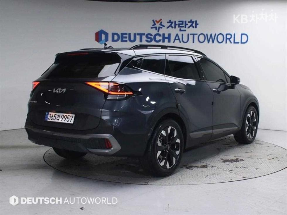 2022 - kia sportage