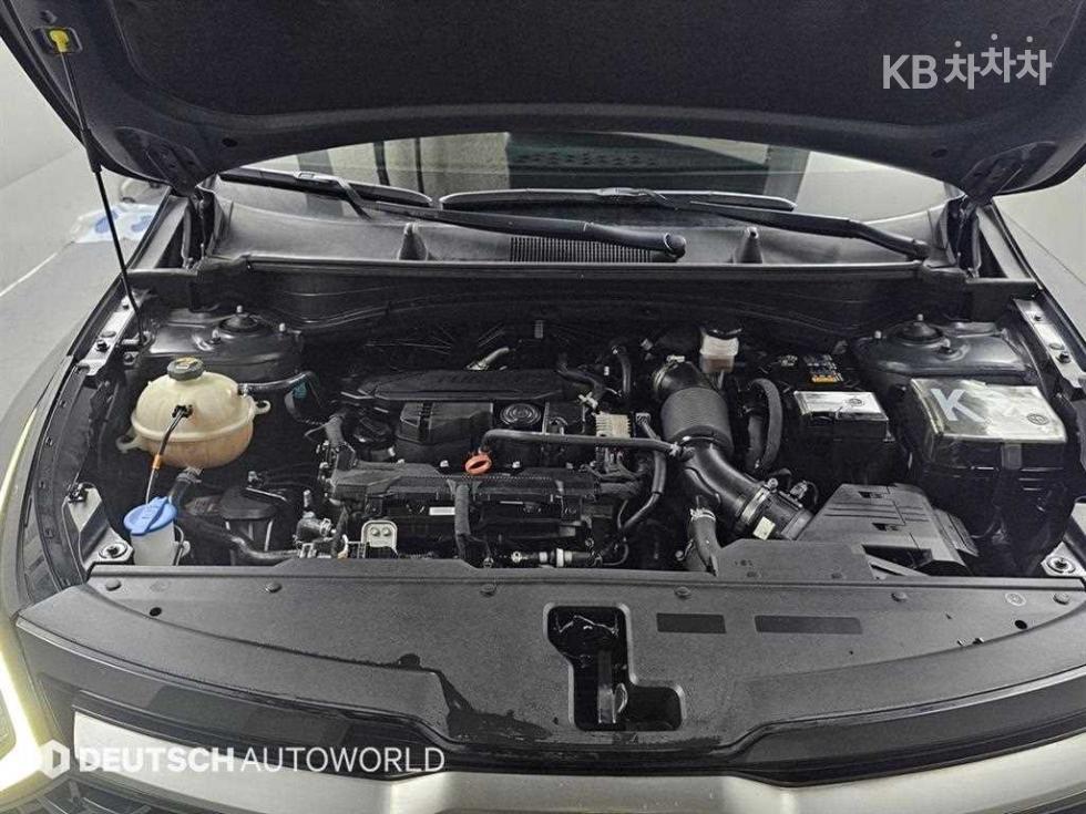 2022 - kia sportage