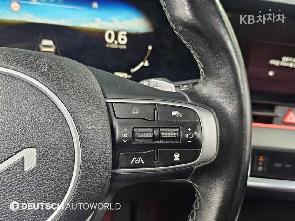 2022 - kia sportage