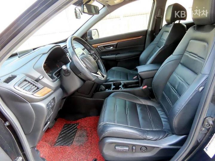 Honda CR-V 1.5 4WD Touring 6