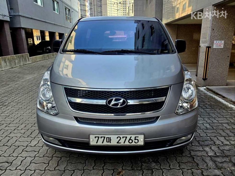 Hyundai Starex 12인승 LPi 왜건 CVX — foto 1