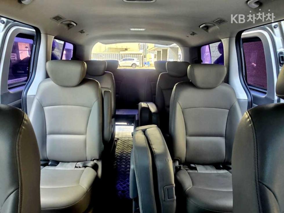 Hyundai Starex — miniaturë 10