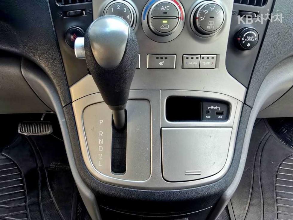Hyundai Starex — miniaturë 14