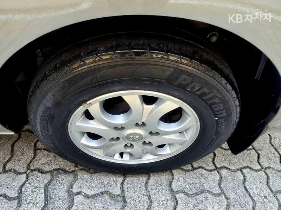 Hyundai Starex — miniaturë 19