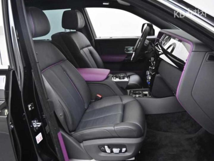 Rolls Royce Phantom 6.7 V12 EWB - фото 10