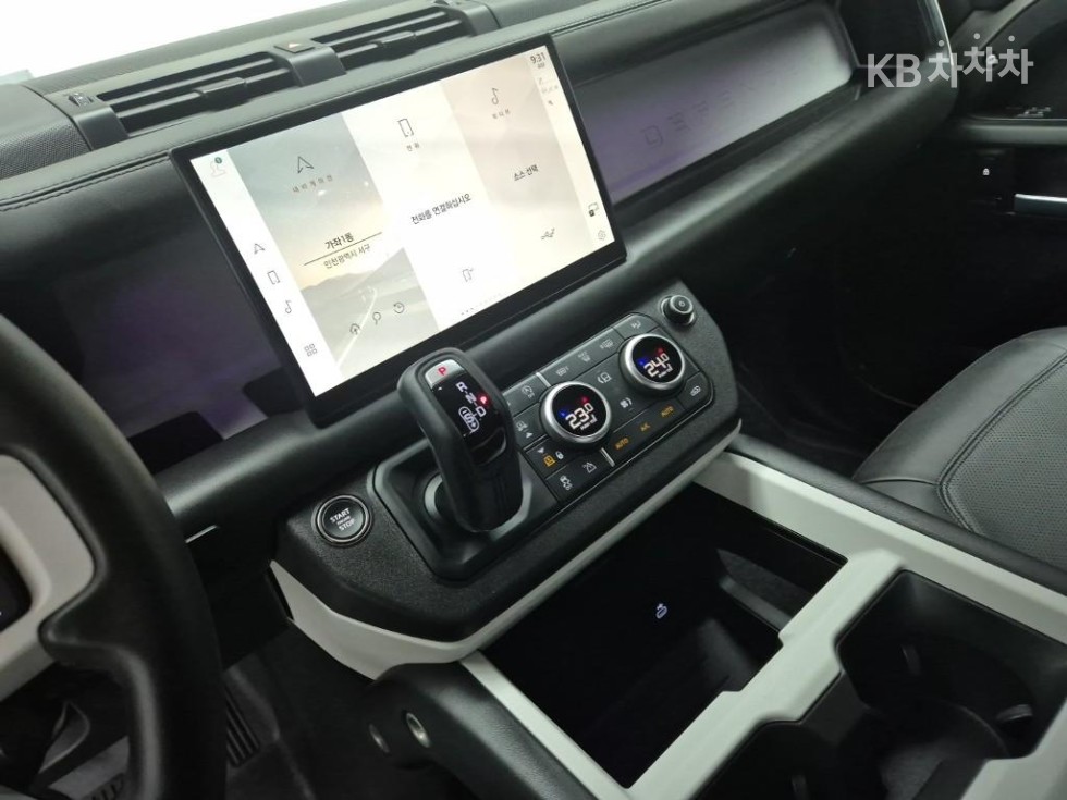 Land Rover Defender — miniaturë 10