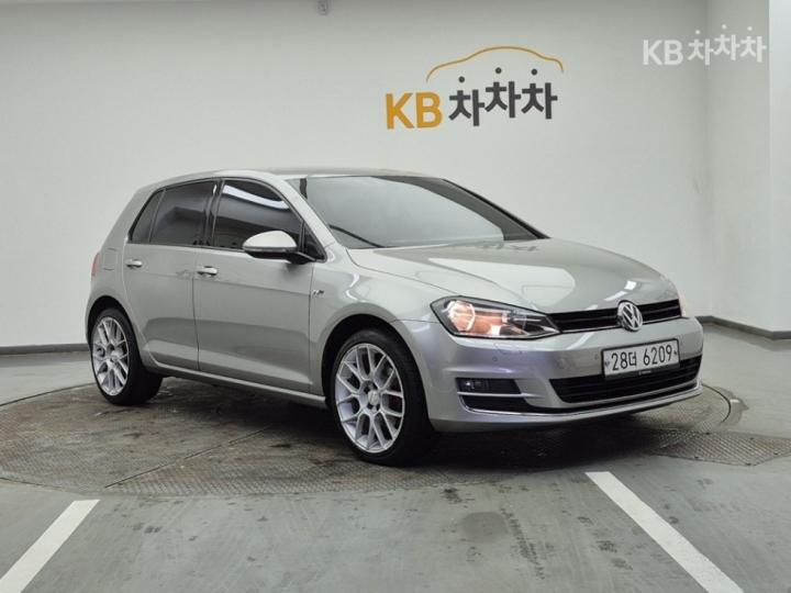 Volkswagen Golf 1.6 TDI BlueMotion MK7 3